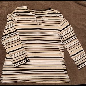 3/4 length sleeve shirt. Worn once